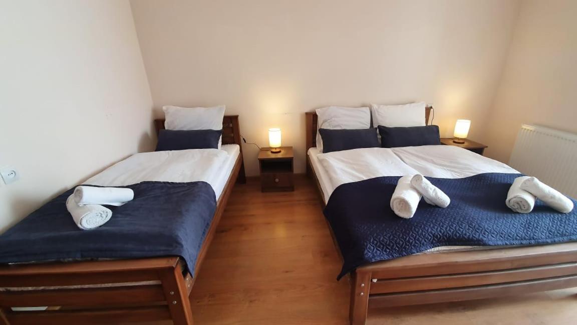 Guest House Sandro Stepantsminda Exterior photo